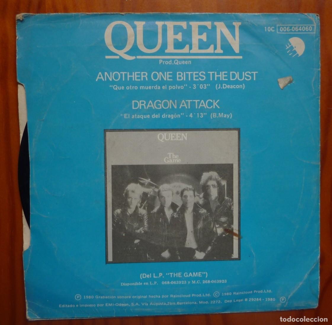 Discos de vinilo: QUEEN / ANOTHER ONE BITES THE DUST / 1980 / SINGLE - Foto 2