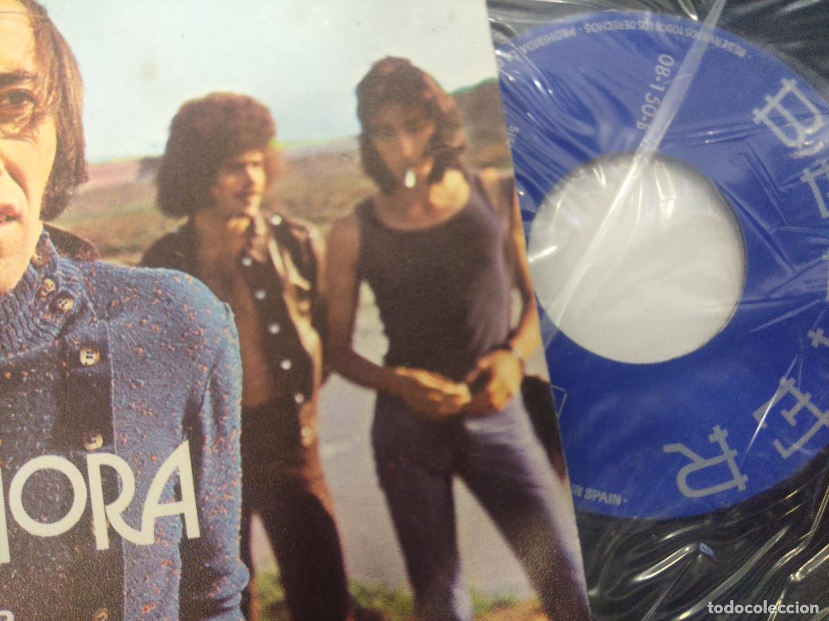 Discos de vinilo: LA ZARZAMORA/MI HOGAR/SINGLE. - Foto 2