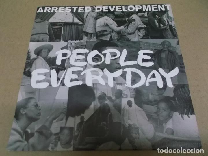 Discos de vinilo: ARRESTED DEVELOPMENT (SN) PEOPLE EVERYDAY A&Ntilde;O &ndash; 1992 - PROMOCIONAL - Foto 1