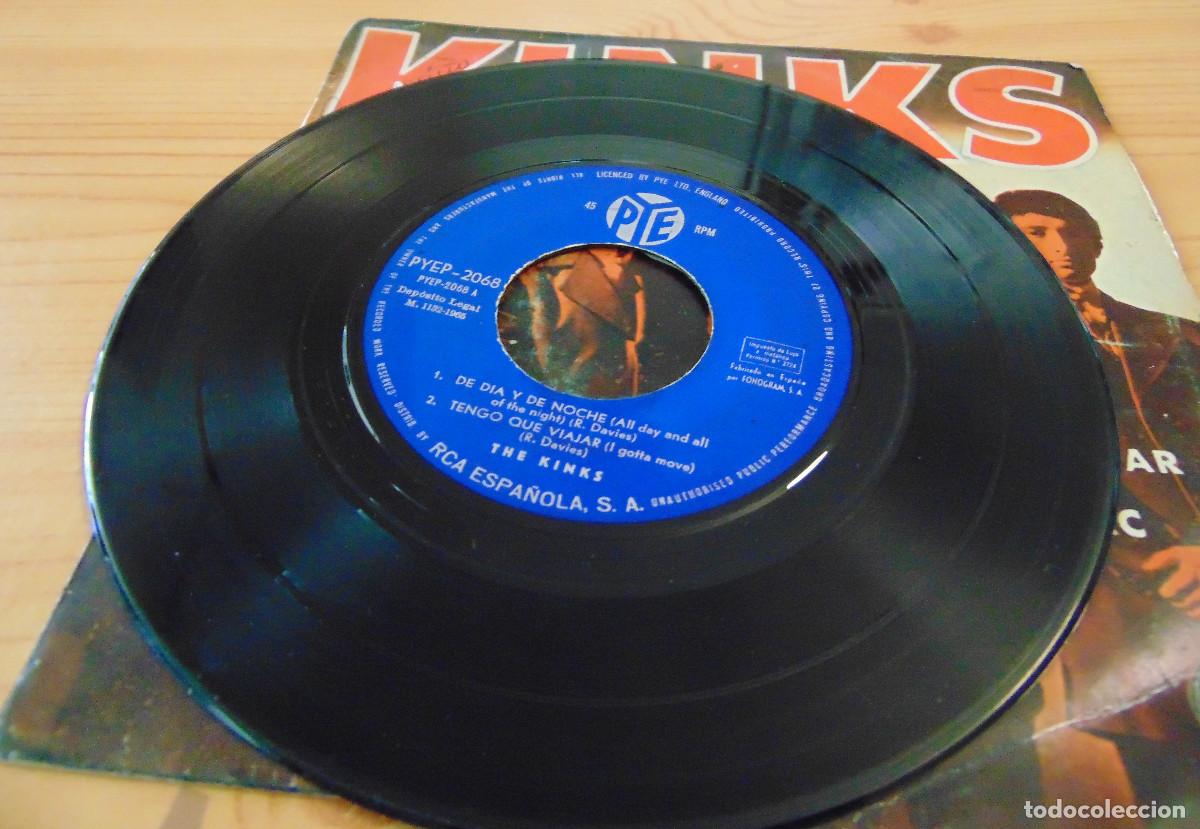Discos de vinilo: The Kinks &ndash; De D&iacute;a Y De Noche + 3 - EP 1965 - Foto 3