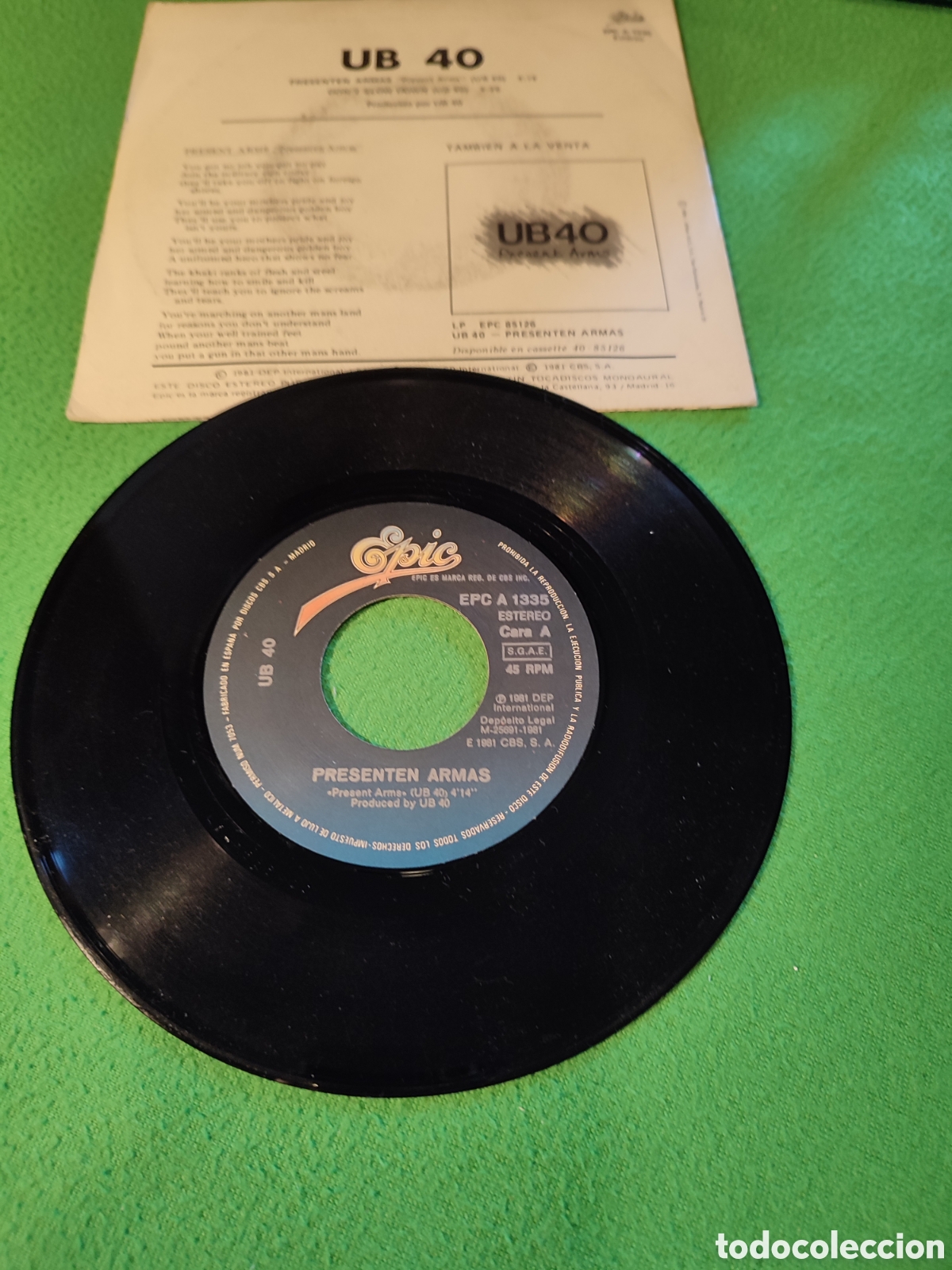 Discos de vinilo: UB 40 - Present arms - Foto 2
