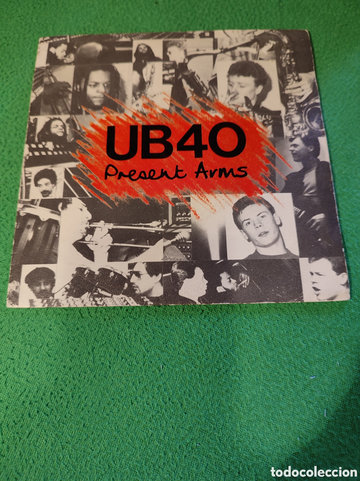 Discos de vinilo: UB 40 - Present arms - Foto 1