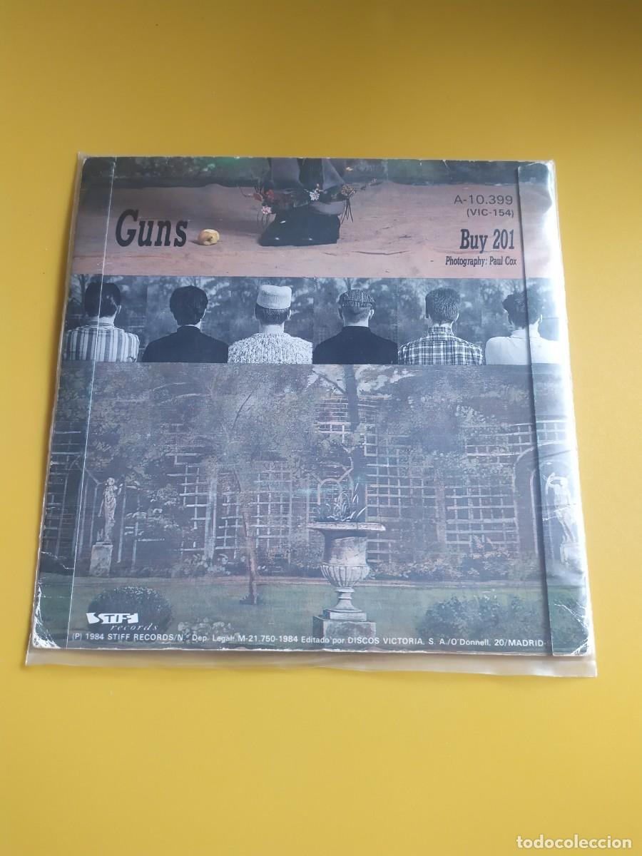 Discos de vinilo: Madness - One better day / Guns 1984 - Foto 2