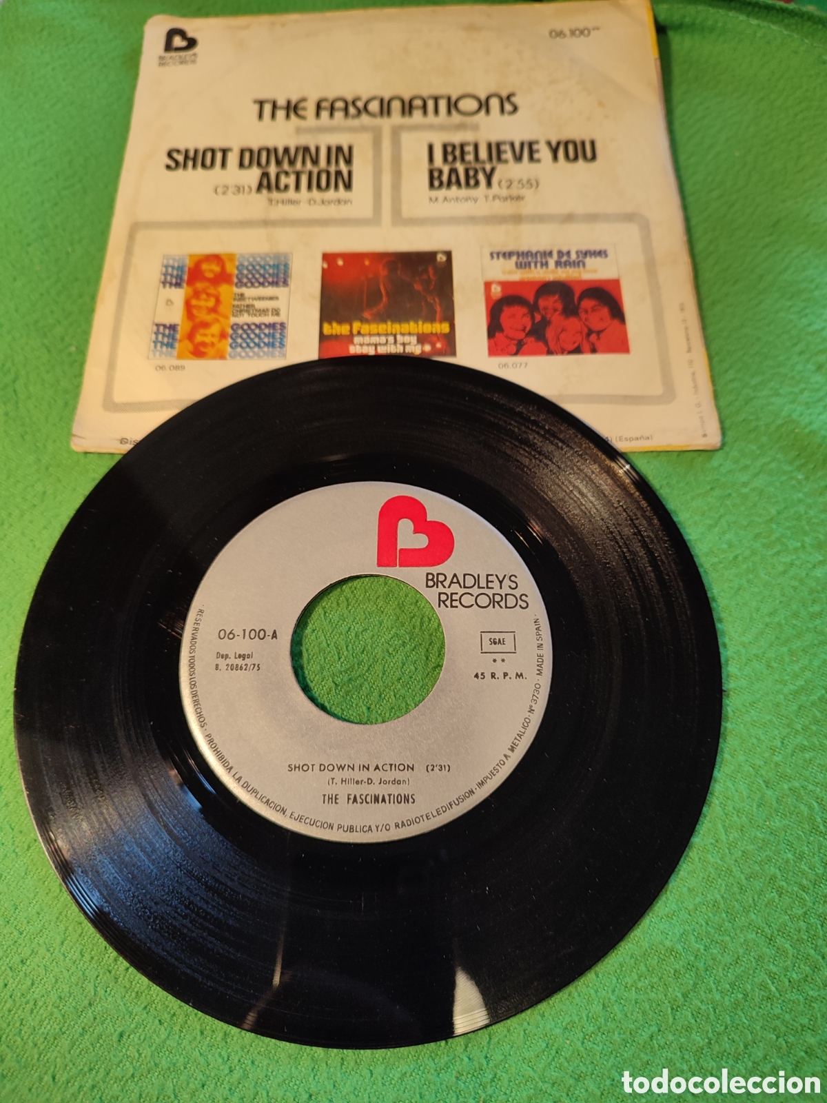 Discos de vinilo: The Fascinations - Shot down in action - Foto 2
