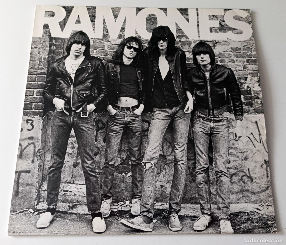 Discos de vinilo: LP RAMONES- RAMONES (1982) - Foto 1