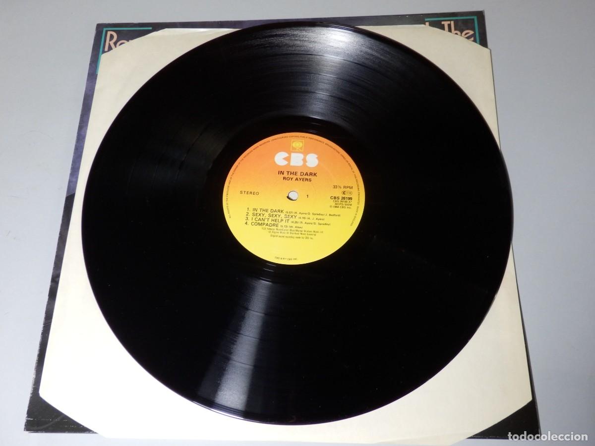 Discos de vinilo: Vinilo Roy Ayers In the dark 1984 - Foto 3