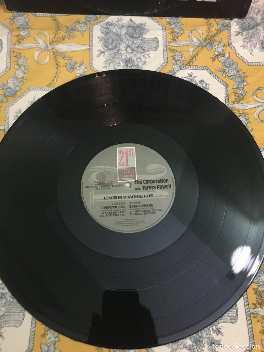 Discos de vinilo: The Corporation &lrm;&ndash; Everywhere - Foto 2
