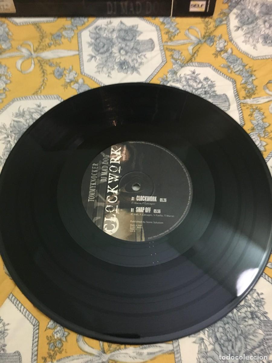 Discos de vinilo: Tommyknocker vs. DJ Mad Dog &lrm;&ndash; Clockwork - Foto 3