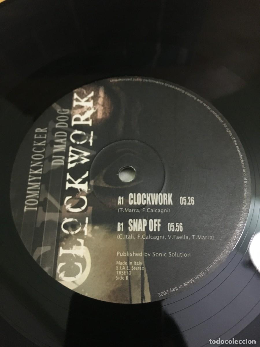 Discos de vinilo: Tommyknocker vs. DJ Mad Dog &lrm;&ndash; Clockwork - Foto 4