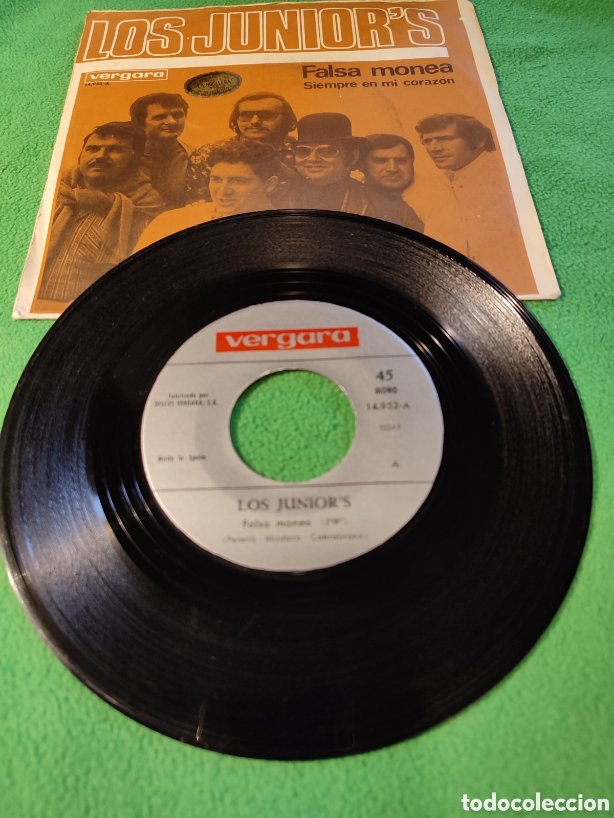 Discos de vinilo: Los Juniors -Falsa monea Vinilo Single - Foto 2