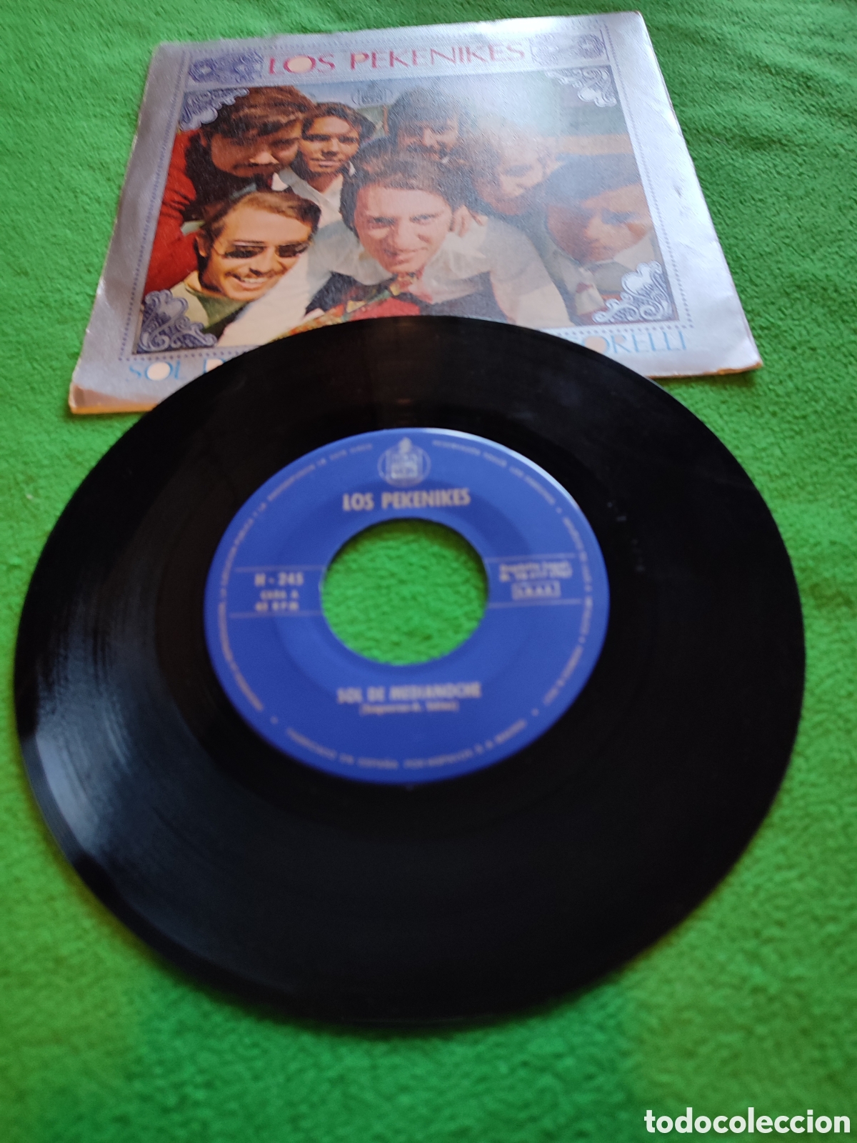 Discos de vinilo: Los Pekenikes - Sol de medianoche - Foto 2