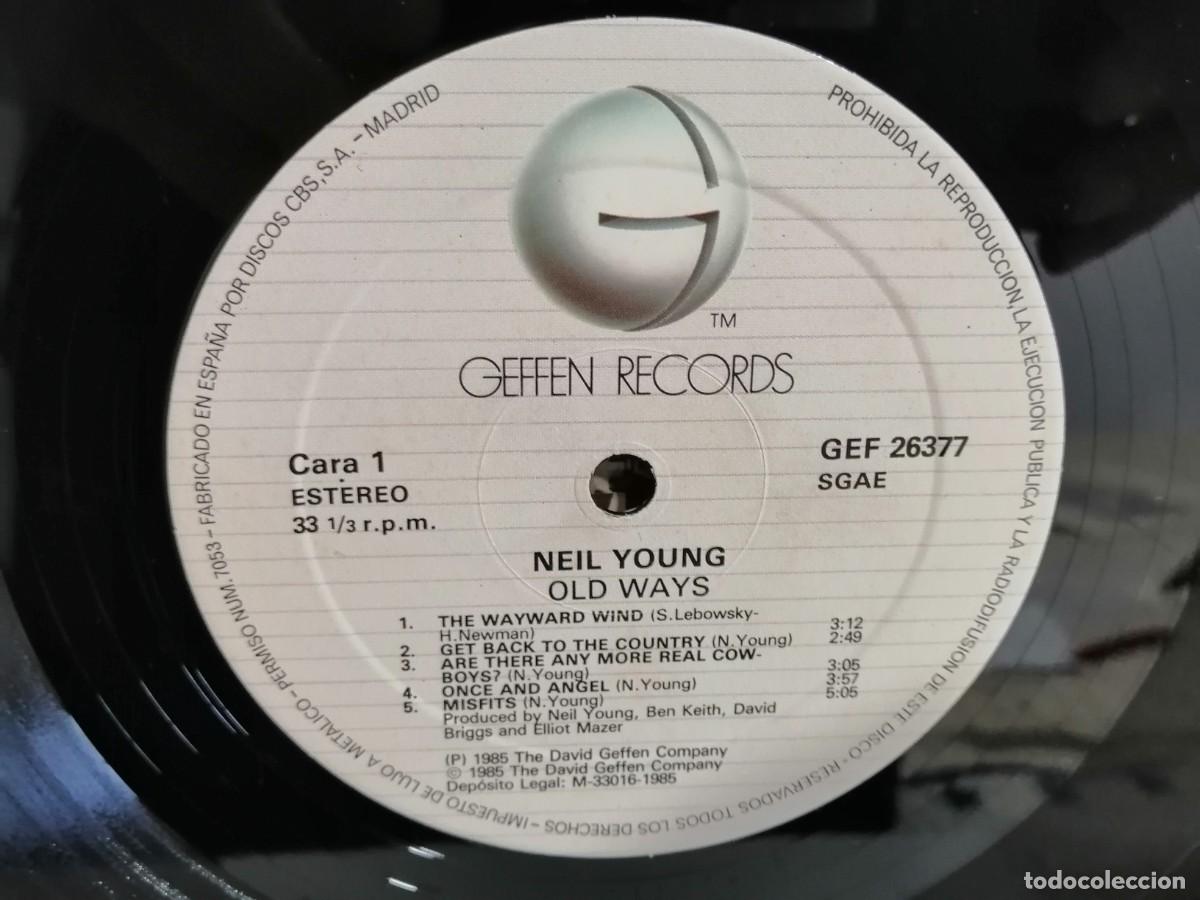 Discos de vinilo: Neil Young - Old Ways - LP - 1985 - Foto 6