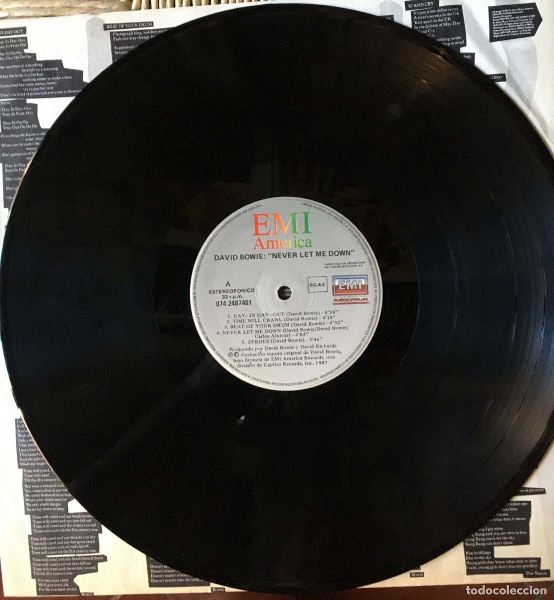 Discos de vinilo: DAVID BOWIE - NEVER LET ME DOWN, LP ed Spain 1987 - Foto 2