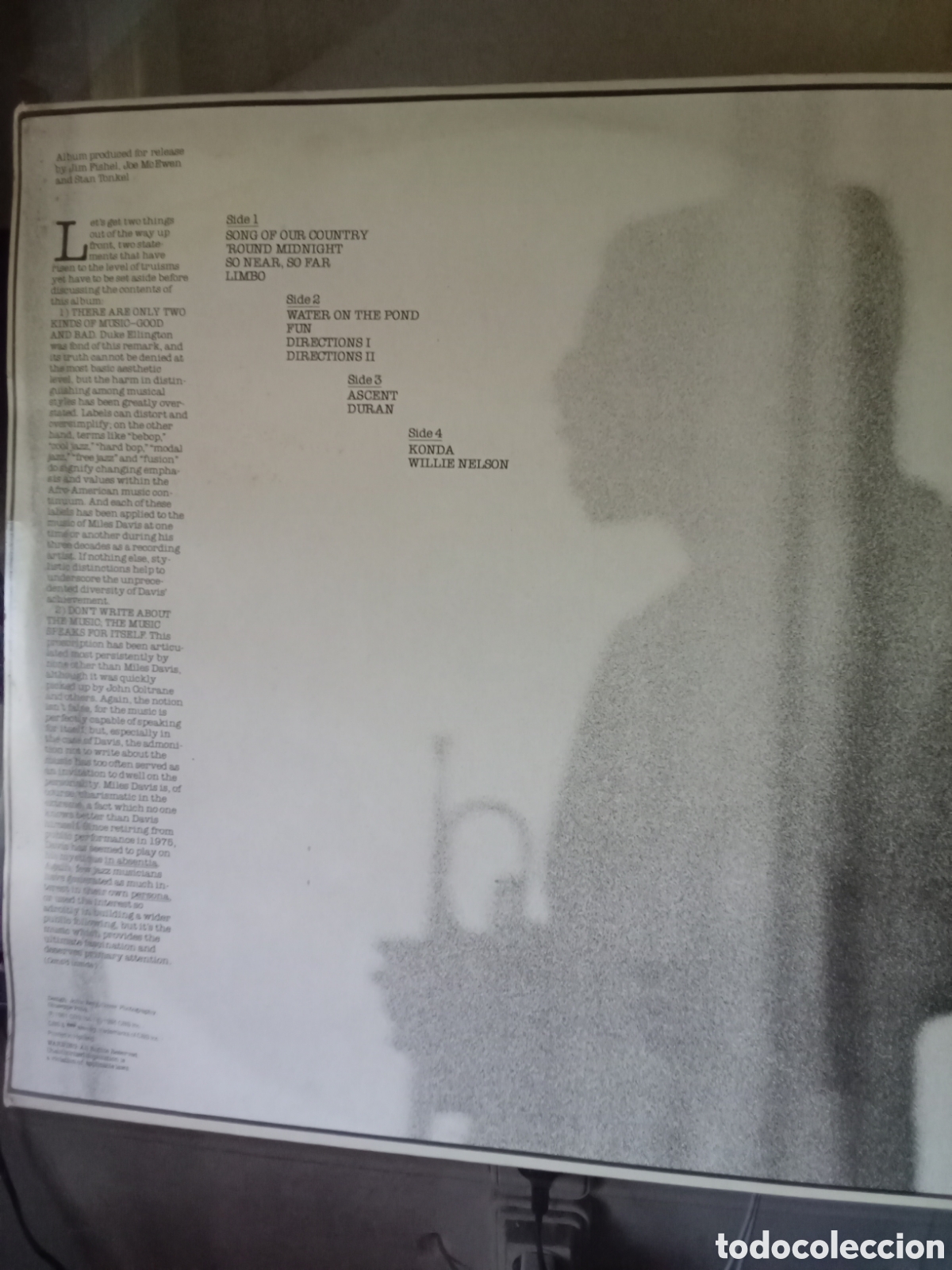 Discos de vinilo: MILES DAVIS &rdquo;DIRECTIONS &rdquo; Doble LP CBS 1981 - Foto 3