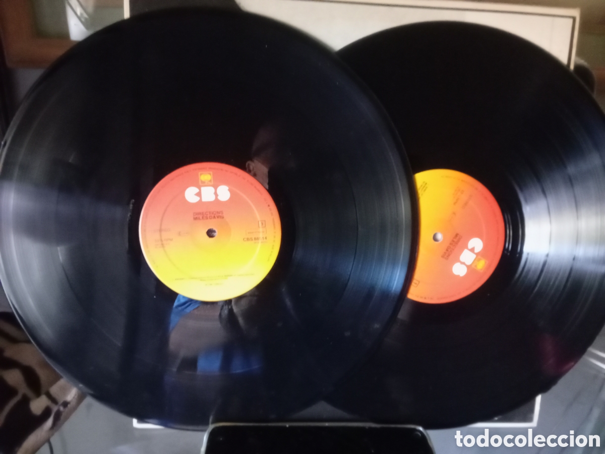 Discos de vinilo: MILES DAVIS &rdquo;DIRECTIONS &rdquo; Doble LP CBS 1981 - Foto 5
