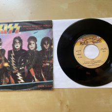 Discos de vinilo: KISS - A WORLD WITHOUT HEROES / DARK LIGHT 7” SINGLE VINILO 1981 SPAIN