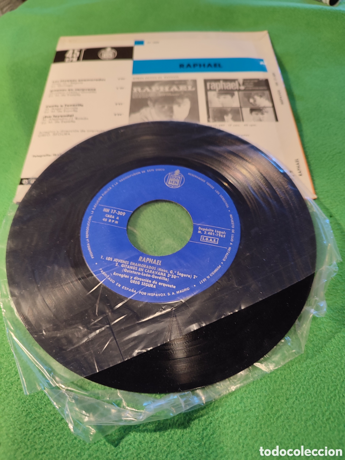 Discos de vinilo: Raphael - Los j&oacute;venes enamorados - Foto 2