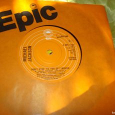 Discos de vinilo: MICHAEL JACKSON. DON´T STOP TIL YOU GET ENOUGH / I CAN´T HELP IT. EPIC,1979. UK. GENERICO. IMPECA(#)