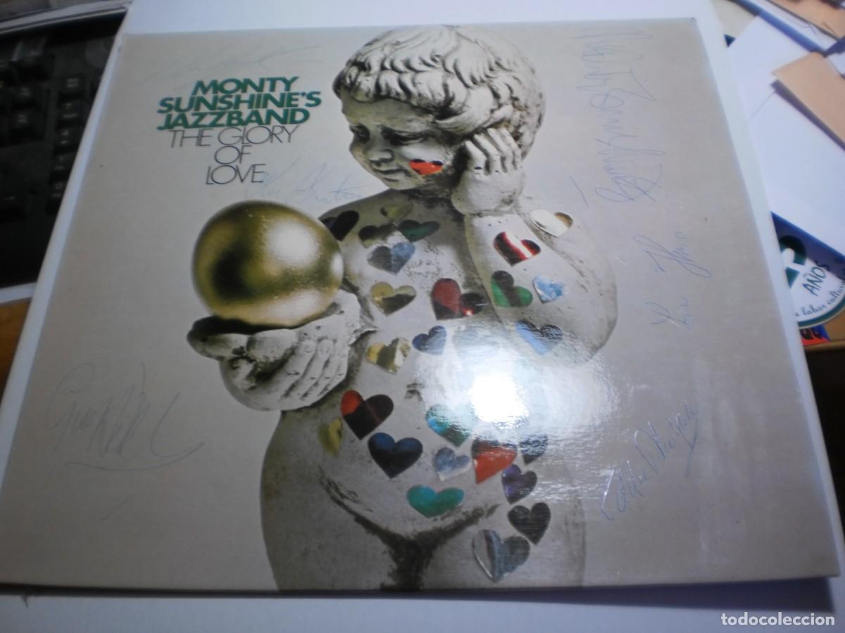 Discos de vinilo: lp monty sunshine's jazzband. the glory of love. happy bird 1974 germany. portada firmada (seminuevo