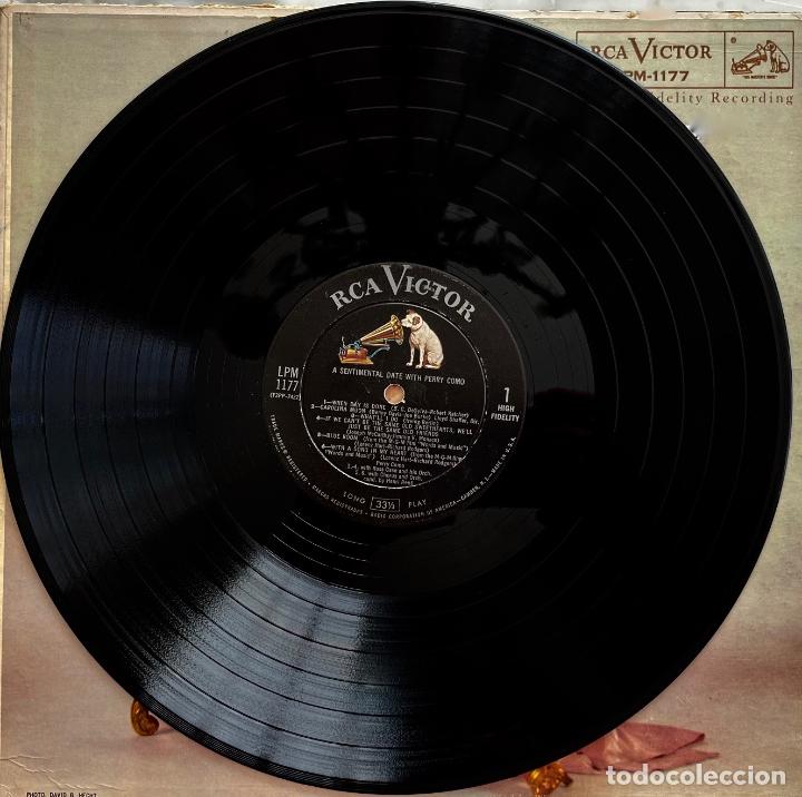 Discos de vinilo: PERRY COMO, A SENTIMENTAL DATE. LP ORIGINAL USA RCA - Foto 2