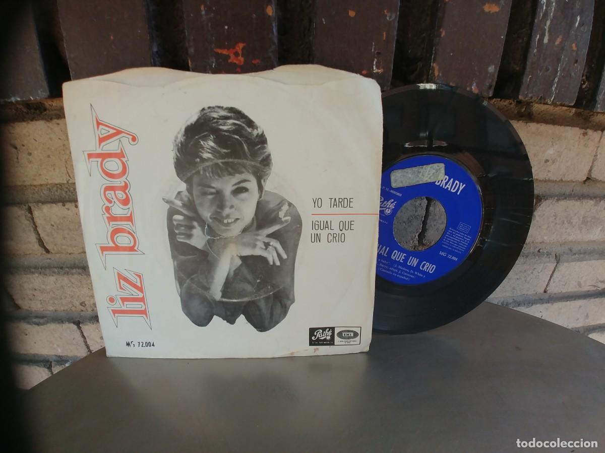 Discos de vinilo: LIZ BRADY-SINGLE YO TARDE - Foto 1