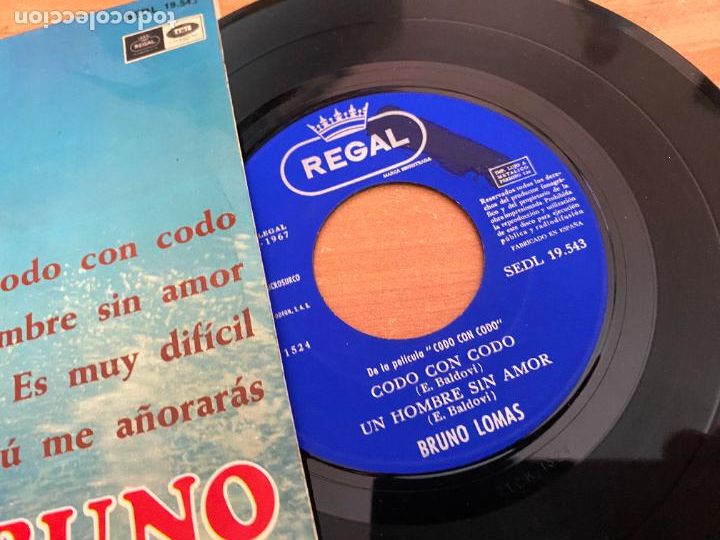 Discos de vinilo: BRUNO LOMAS (CODO CON CODO) EP ESPA&Ntilde;A 1967 (EPI24) - Foto 2