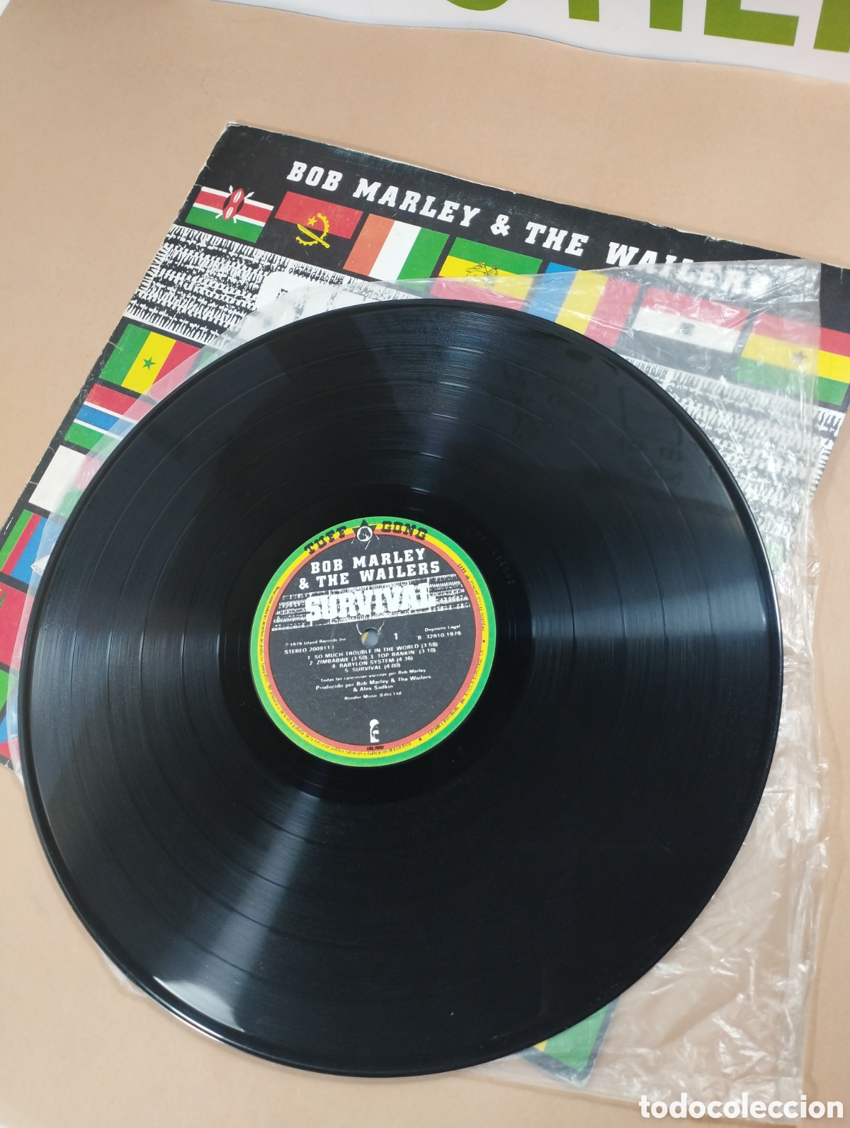 Discos de vinilo: Bob Marley &. The Wailers. Survival. - Foto 3