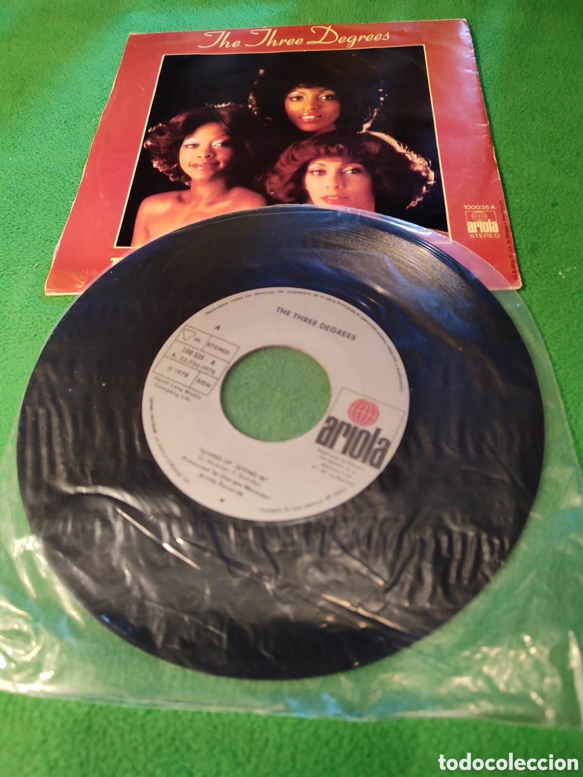 Discos de vinilo: The Three Degrees - Giving Up Giving in - Foto 2