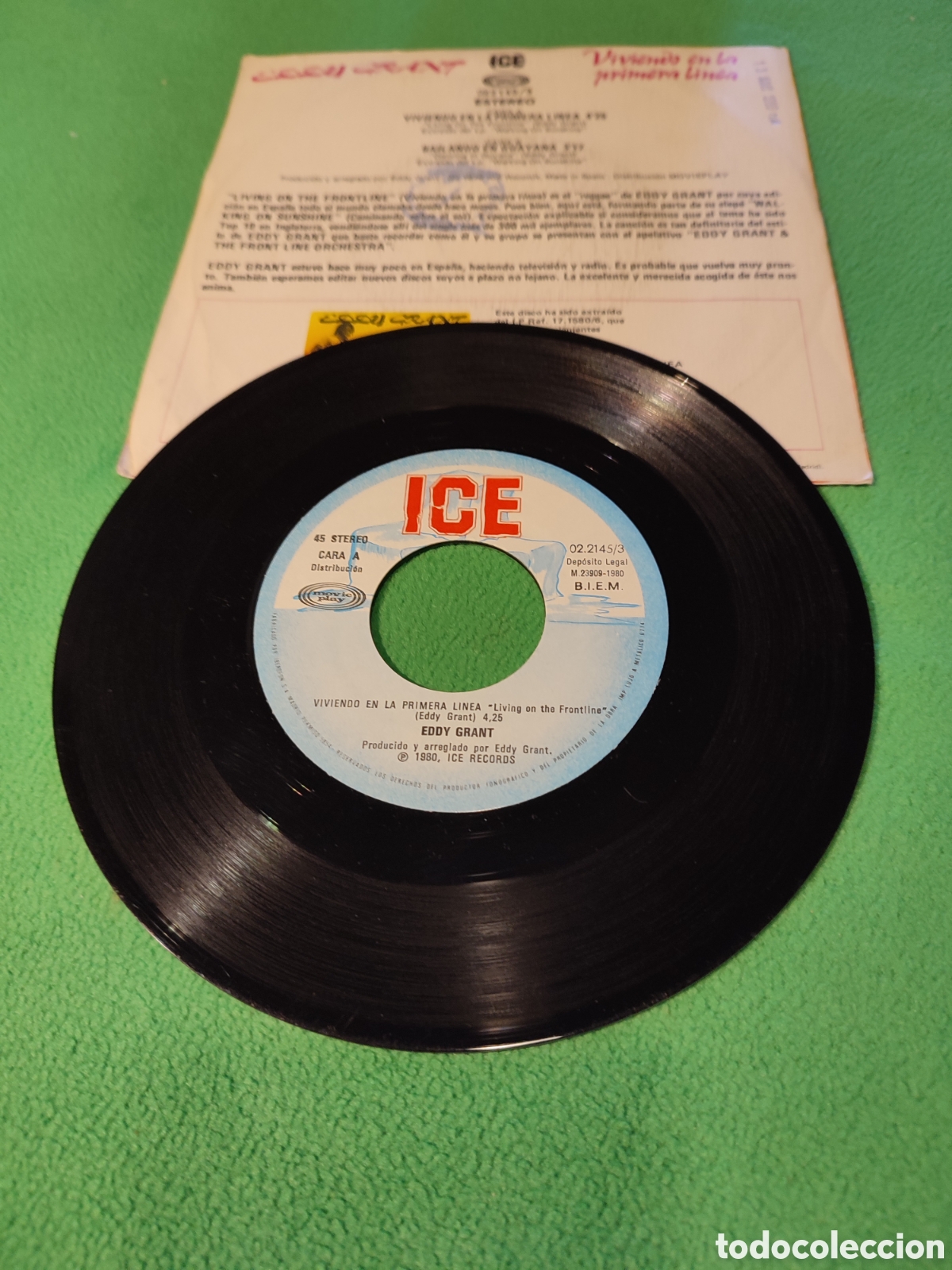 Discos de vinilo: Eddy Grant - Viviendo en la primera l&iacute;nea - Foto 2