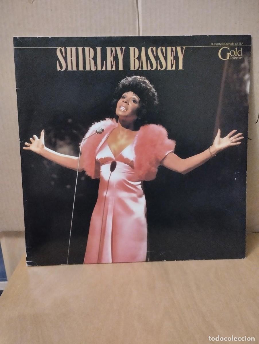 Discos de vinilo: SHIRLEY BASSEY ---- GOLD COLLECTION - Foto 1