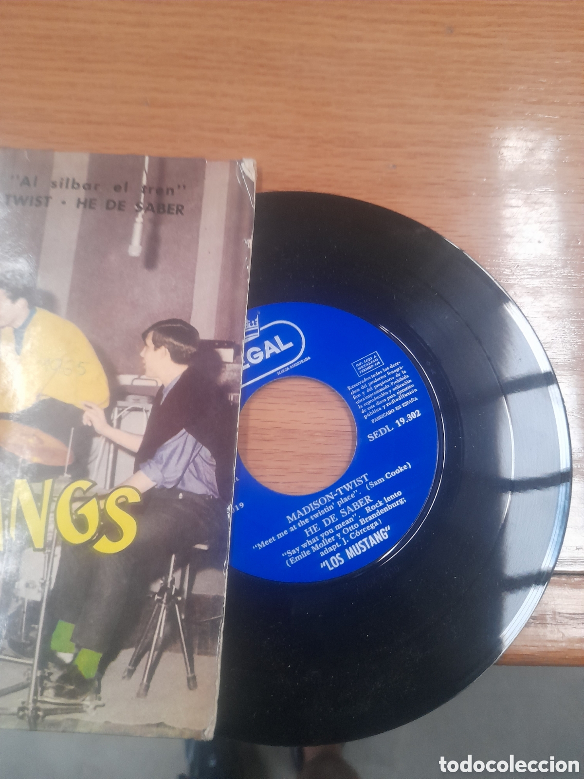 Discos de vinilo: Antiguo vinilo, Quinientas millas, Los Mustang - Foto 3