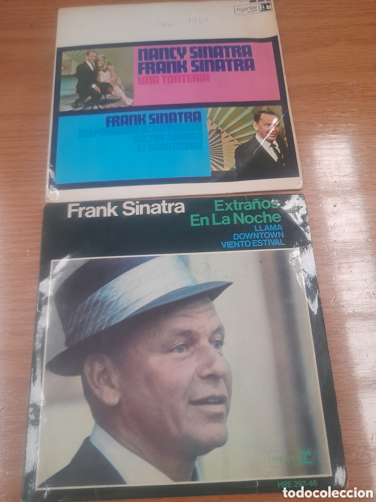 Discos de vinilo: Dos antiguos vinilos de Frank Sinatra - Foto 1