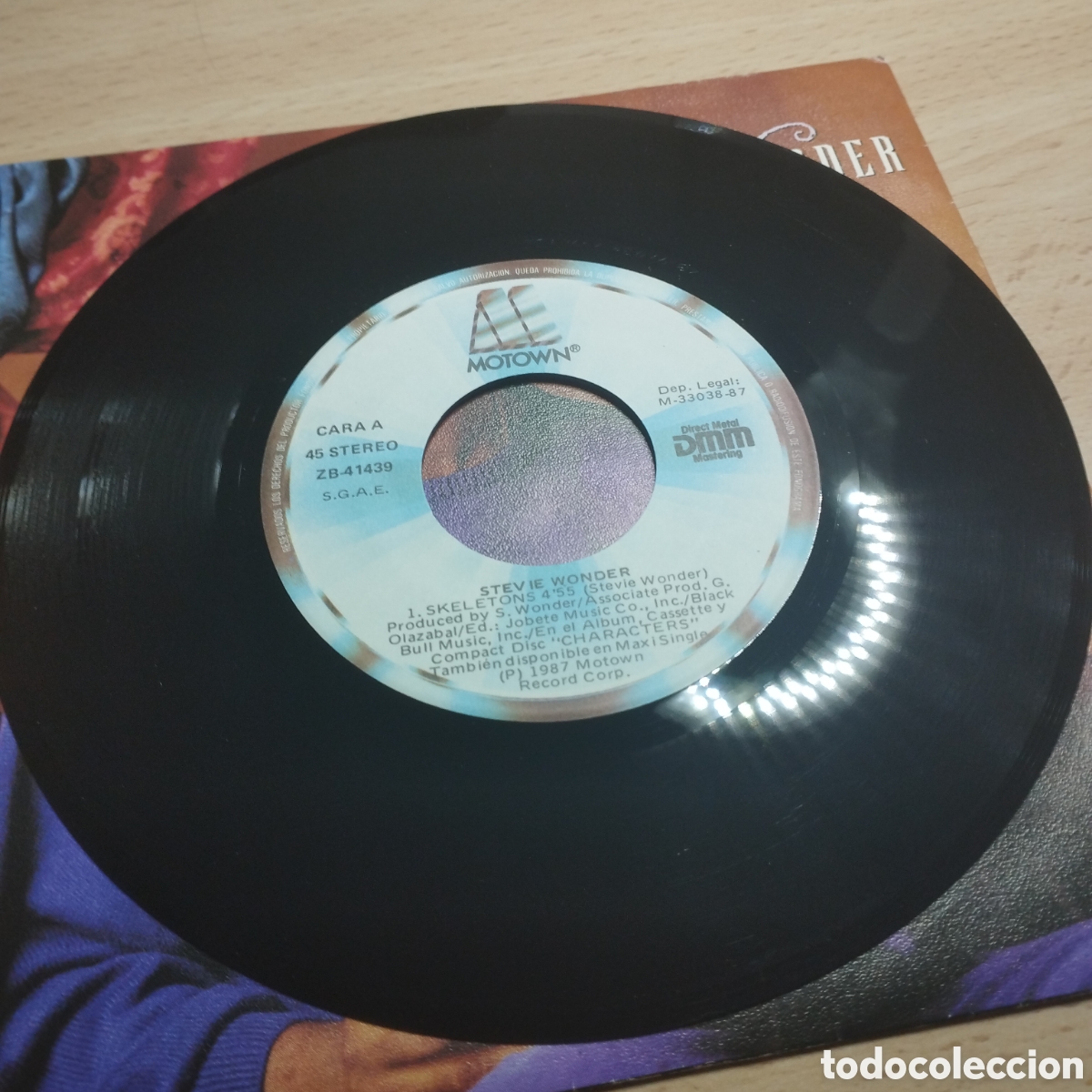 Discos de vinilo: Single 7&rdquo; Estevie Wonder 1987 Skeletons + versi&oacute;n instrumental. - Foto 4