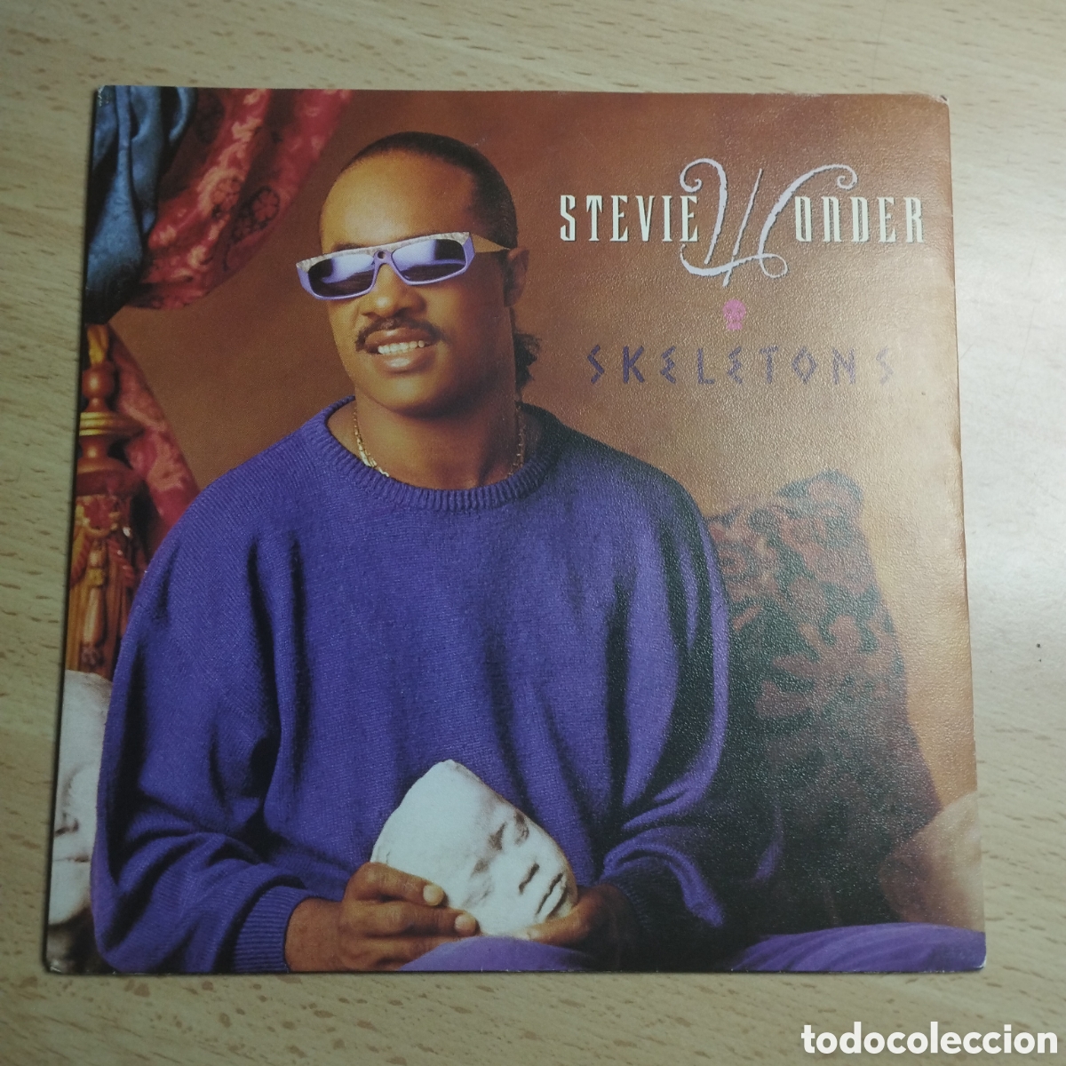 Discos de vinilo: Single 7&rdquo; Estevie Wonder 1987 Skeletons + versi&oacute;n instrumental. - Foto 1