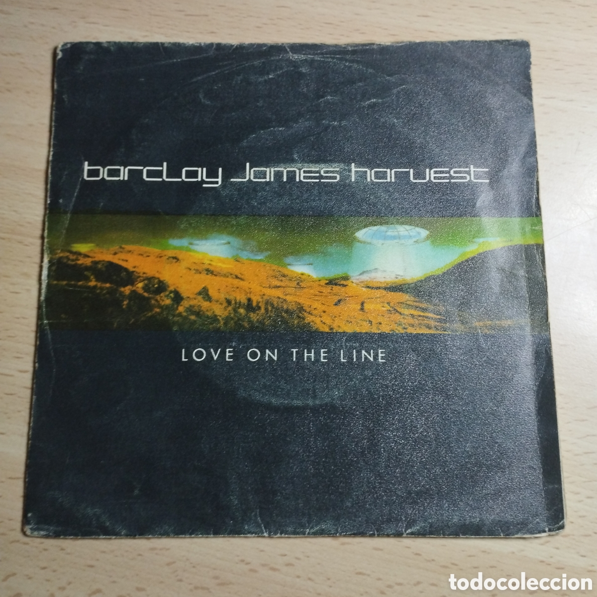 Discos de vinil: Single 7&rdquo; Barclay James Harvest 1980 Love on the line + Capricorn.