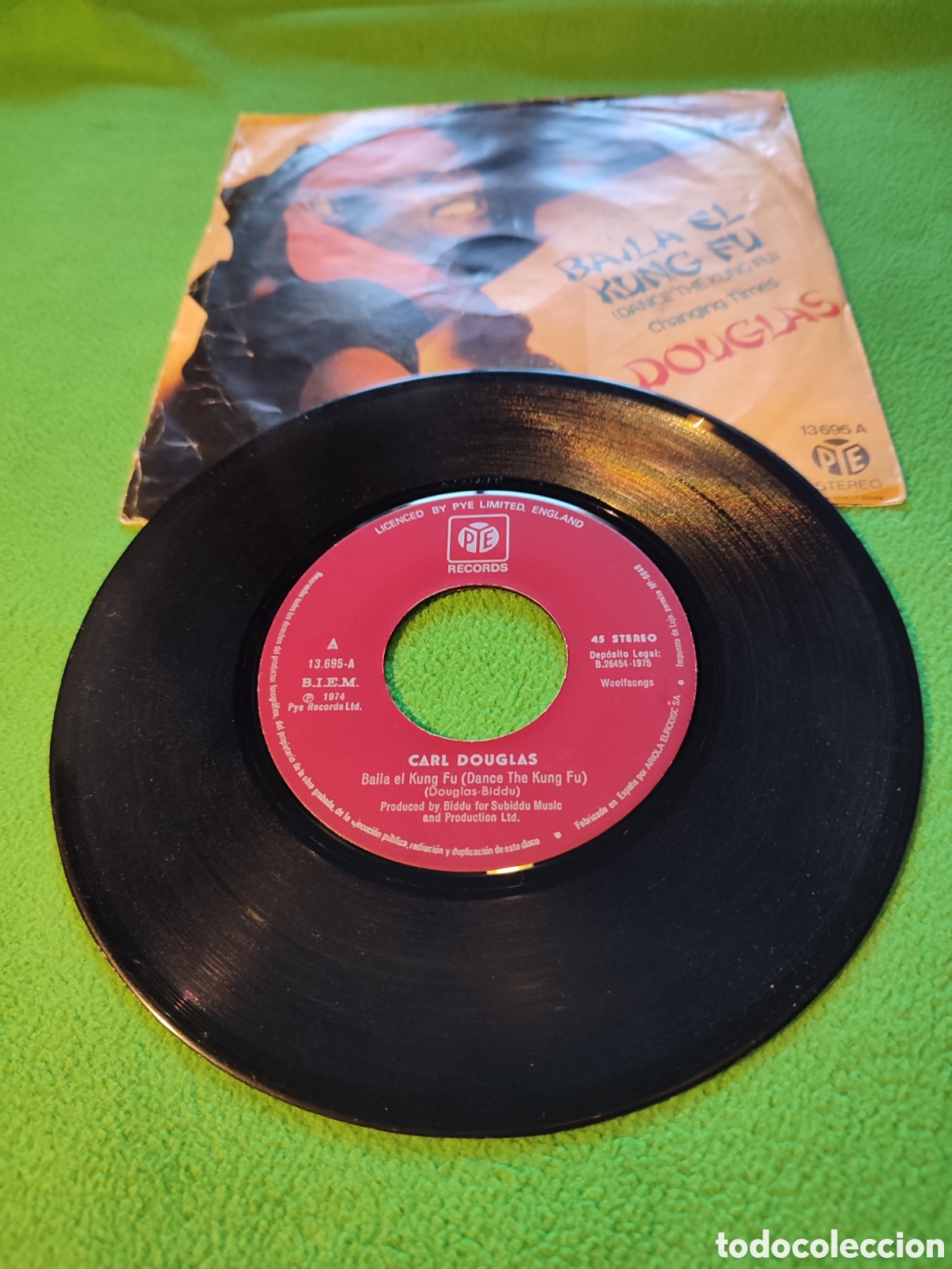 Discos de vinilo: Carl Douglas - Baila el Kung Fu - Foto 2