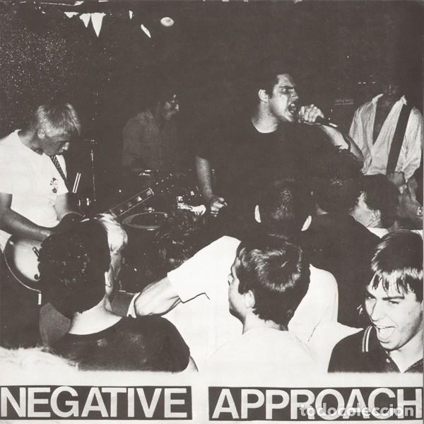 Discos de vinilo: Negative Approach &lrm;&ndash; Tied Down - LP - Original (Touch And Go 2003) - Incluye Insert - Foto 6