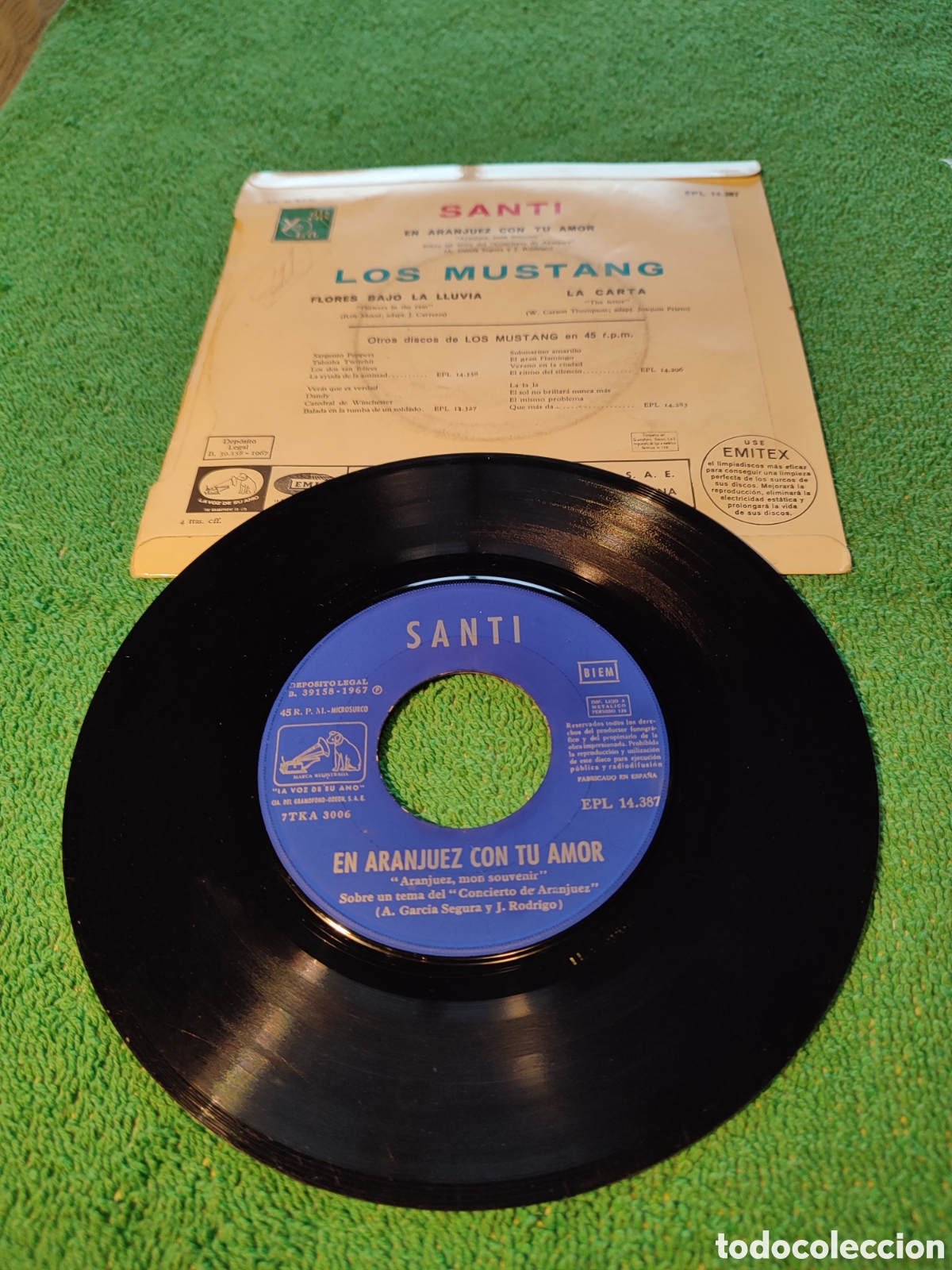 Discos de vinilo: Santi y Los Mustang - En Aranjuez con tu amor+ 2 - Foto 2