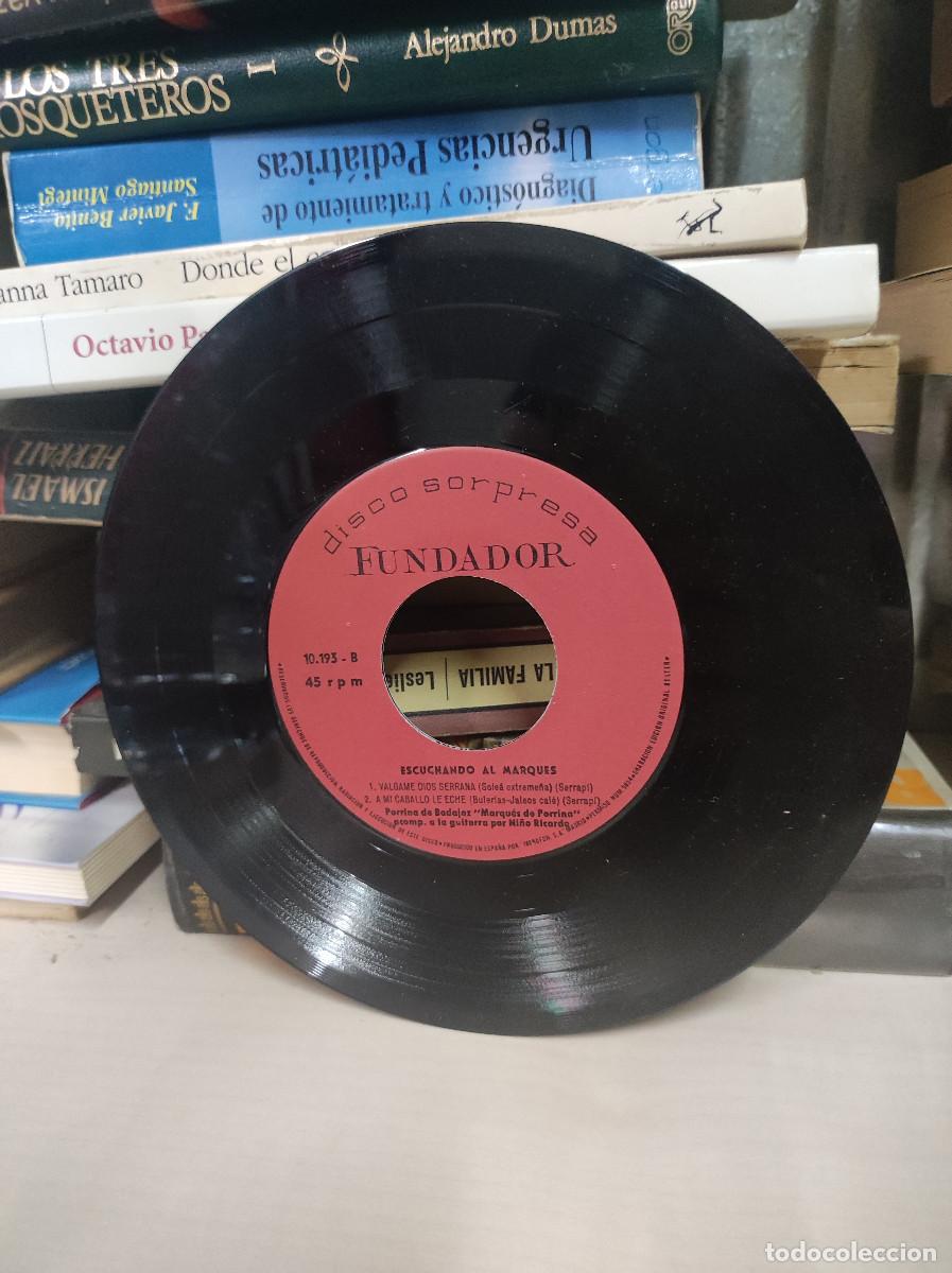 Discos de vinilo: DISCO SORPRESA FUNDADOR ESCUCHANDO AL MARQUES - Foto 1