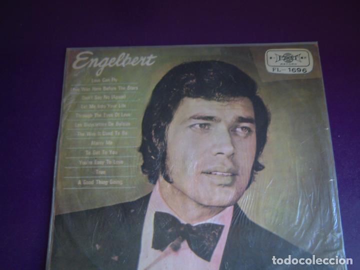 Vinyl records: GRANDES EXITOS DE ENGELBERT HUMPERDICK - LP LARGE WORLD, EDICION TAIWAN - POP LOUNGE 60'S - USO LEVE