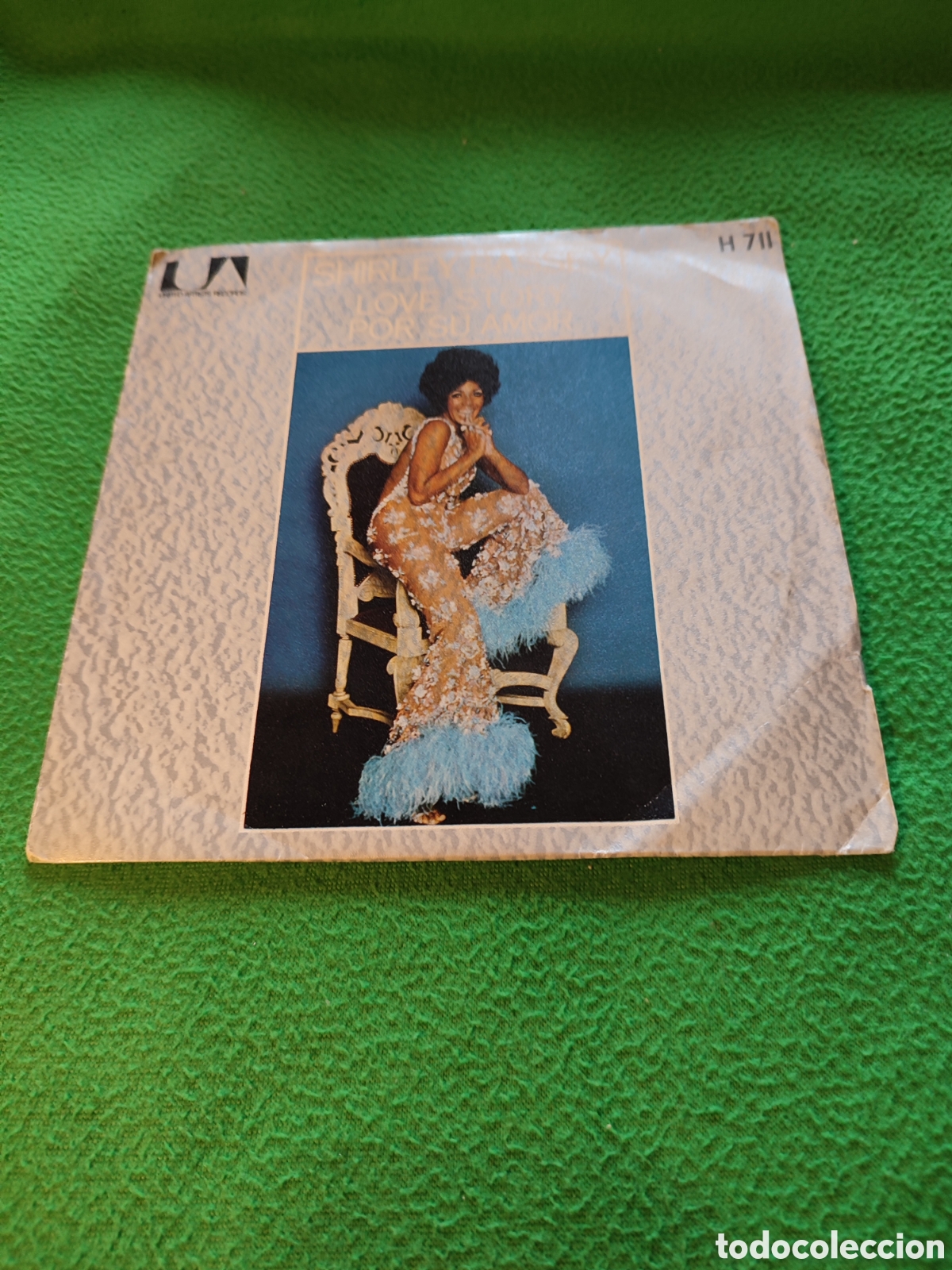 Discos de vinilo: Shirley Bassey - Love Story - Foto 1