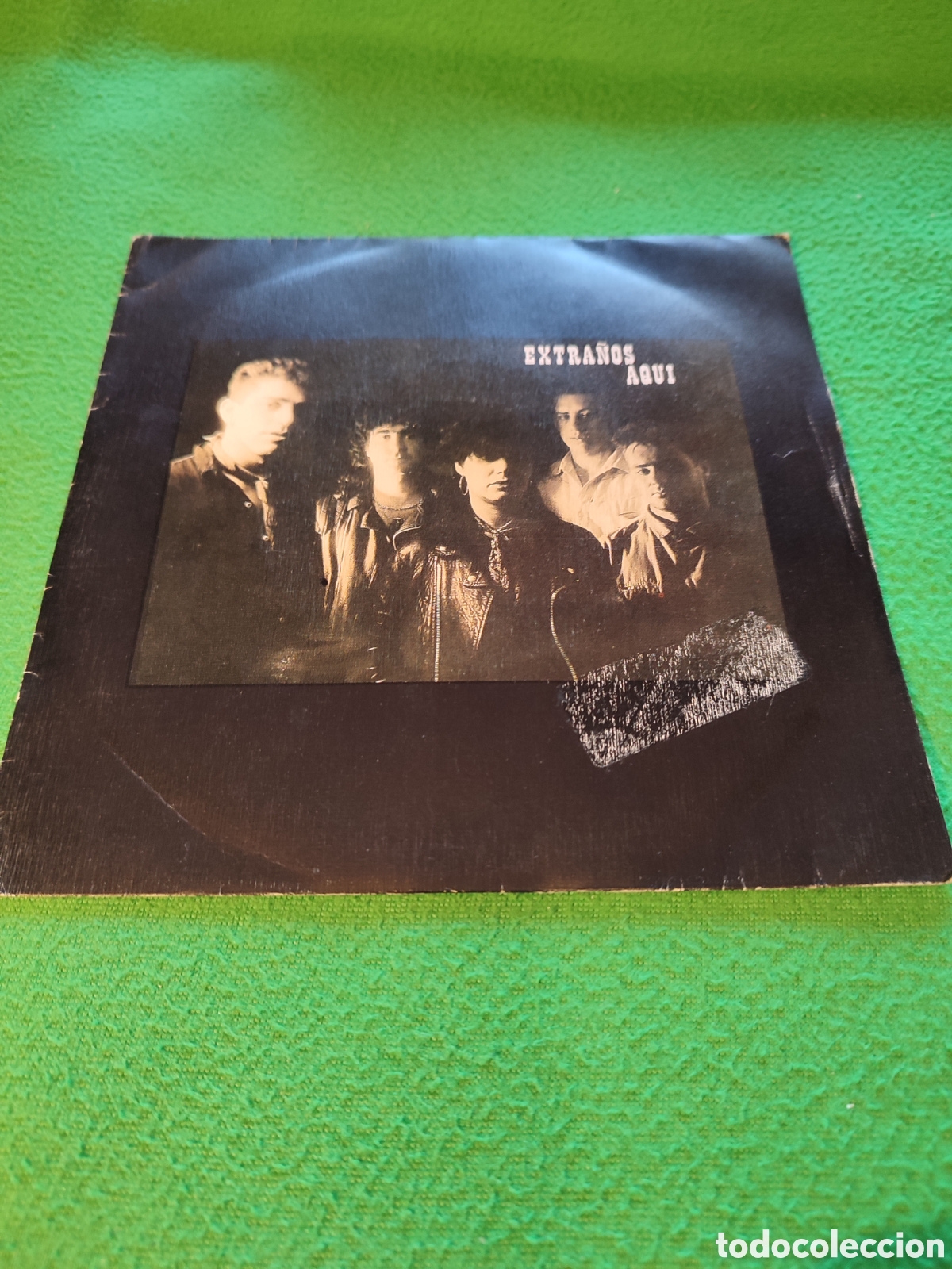Discos de vinilo: Extra&ntilde;os Aqu&iacute; - Dos promesas - Foto 1