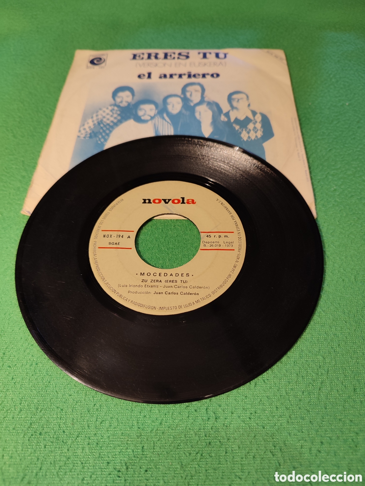 Discos de vinilo: Mocedades - Eres t&uacute; Versi&oacute;n en Euskera - Foto 2