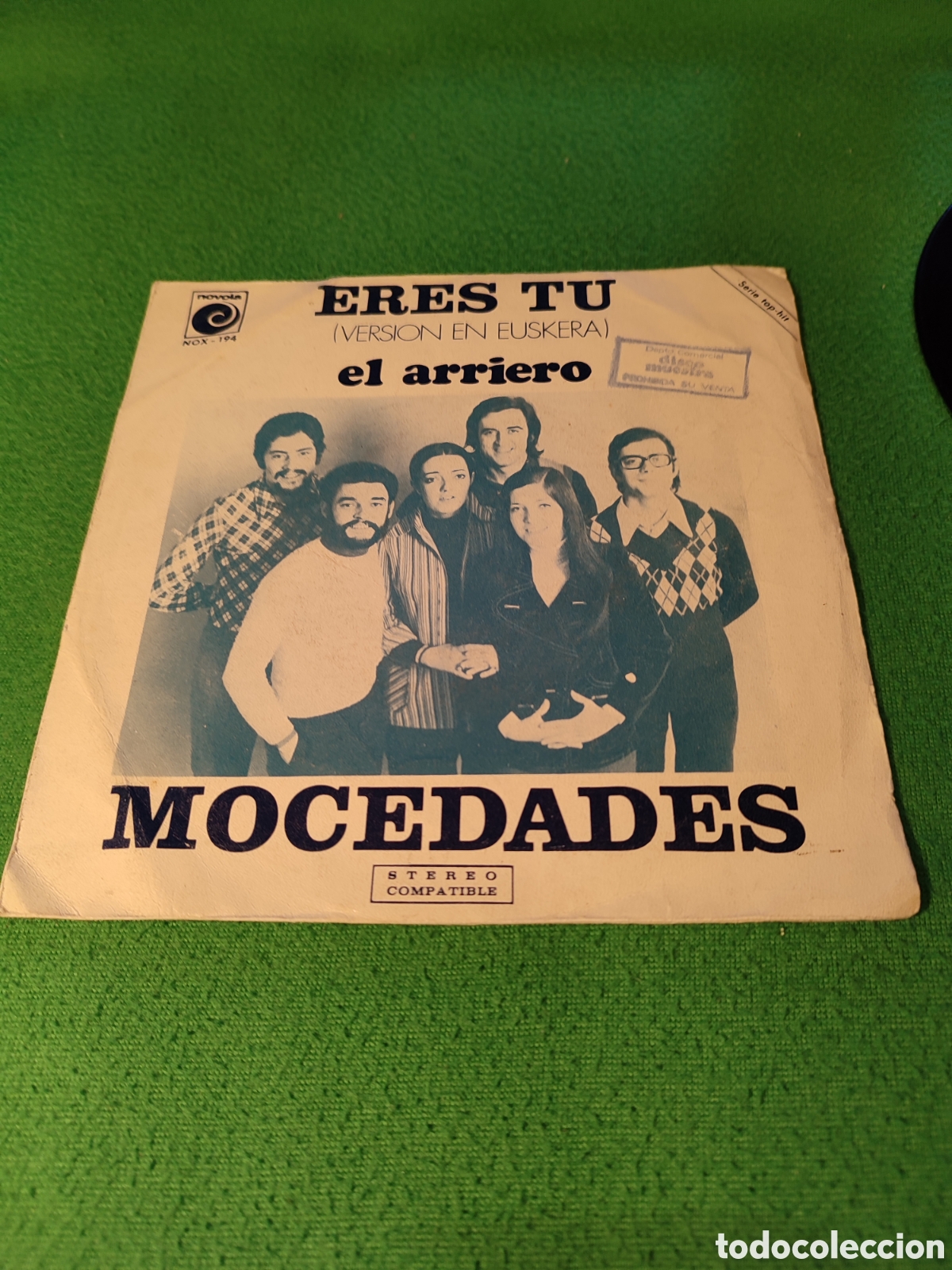 Discos de vinilo: Mocedades - Eres t&uacute; Versi&oacute;n en Euskera - Foto 1