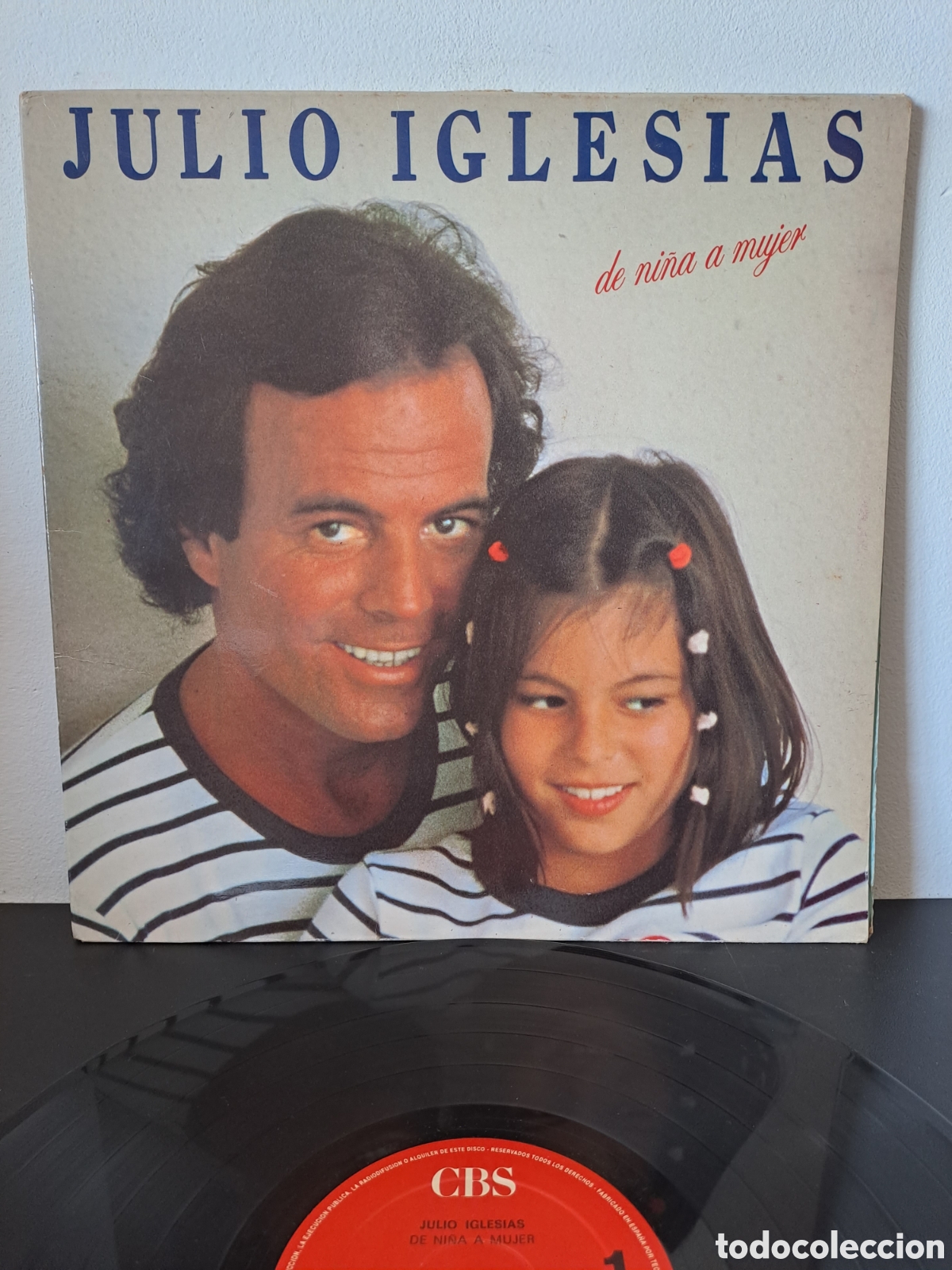 Discos de vinilo: Julio Iglesias&nbsp;&ndash;&nbsp;De Ni&ntilde;a A Mujer : CBS/Sony&nbsp;&ndash; 468098-1,&nbsp;CBS/Sony&nbsp;&ndash; CBS-468098-1Serie: La.2 la.2?