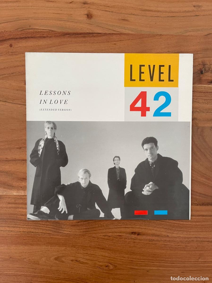 Discos de vinilo: Level 42 - Lessons in love - 1986 - Foto 1