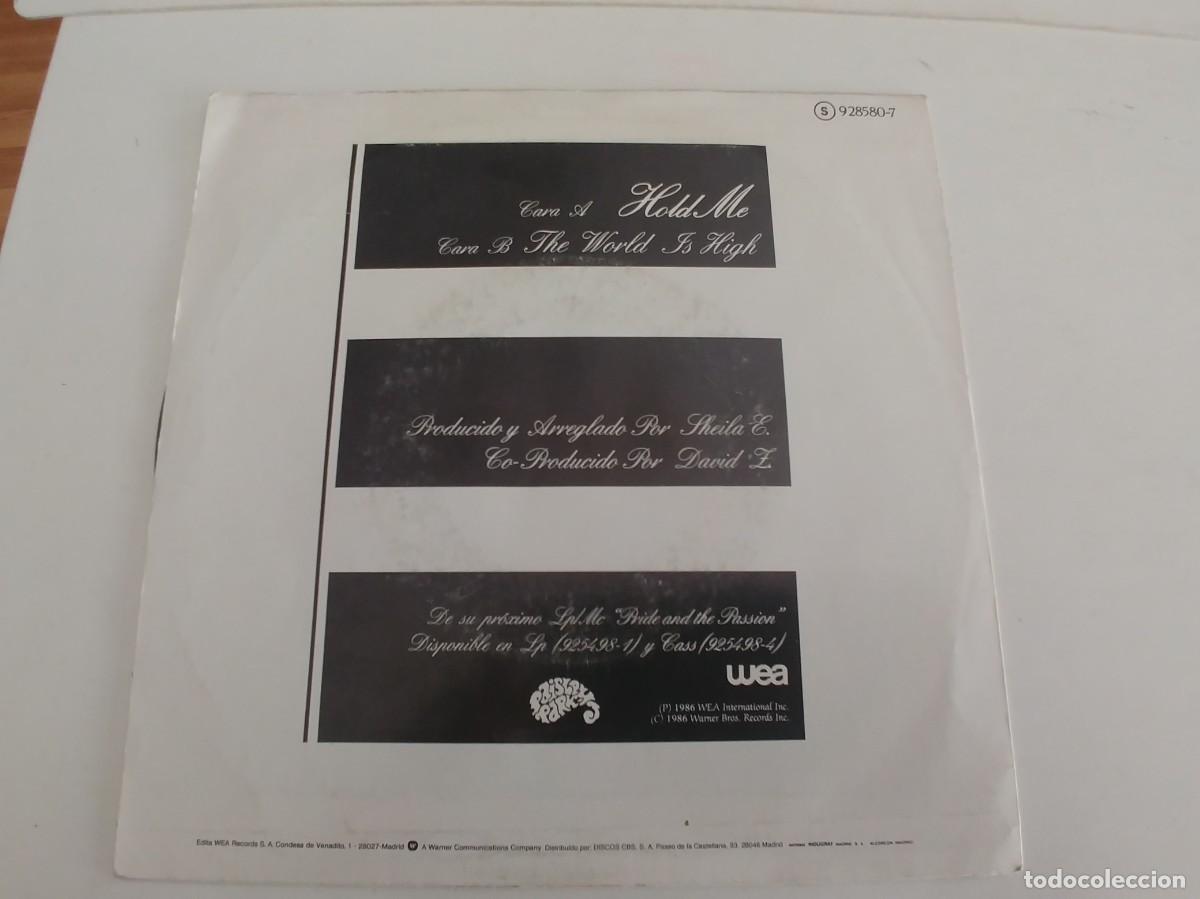 Discos de vinilo: SHEILA E-SINGLE HOLD ME - Foto 2