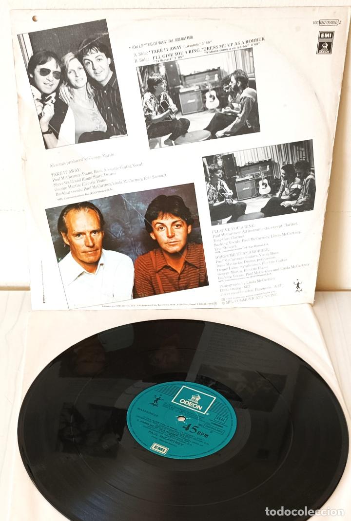 Discos de vinilo: PAUL McCARTNEY - TAKE A AWAY MAXI ODEON - 1982 - Foto 2