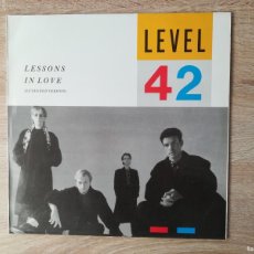 Discos de vinilo: LESSONS IN LOVE EXTENDED VERSION - LEVEL 42 - VINILO MAXI 45 RPM - POLYGRAM IBÉRICA S.A. - AÑO 1986.