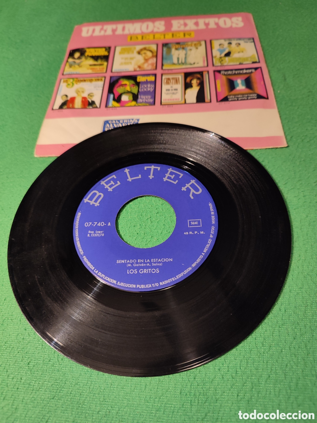 Discos de vinilo: Los Gritos - Sentado en la estaci&oacute;n - Foto 2